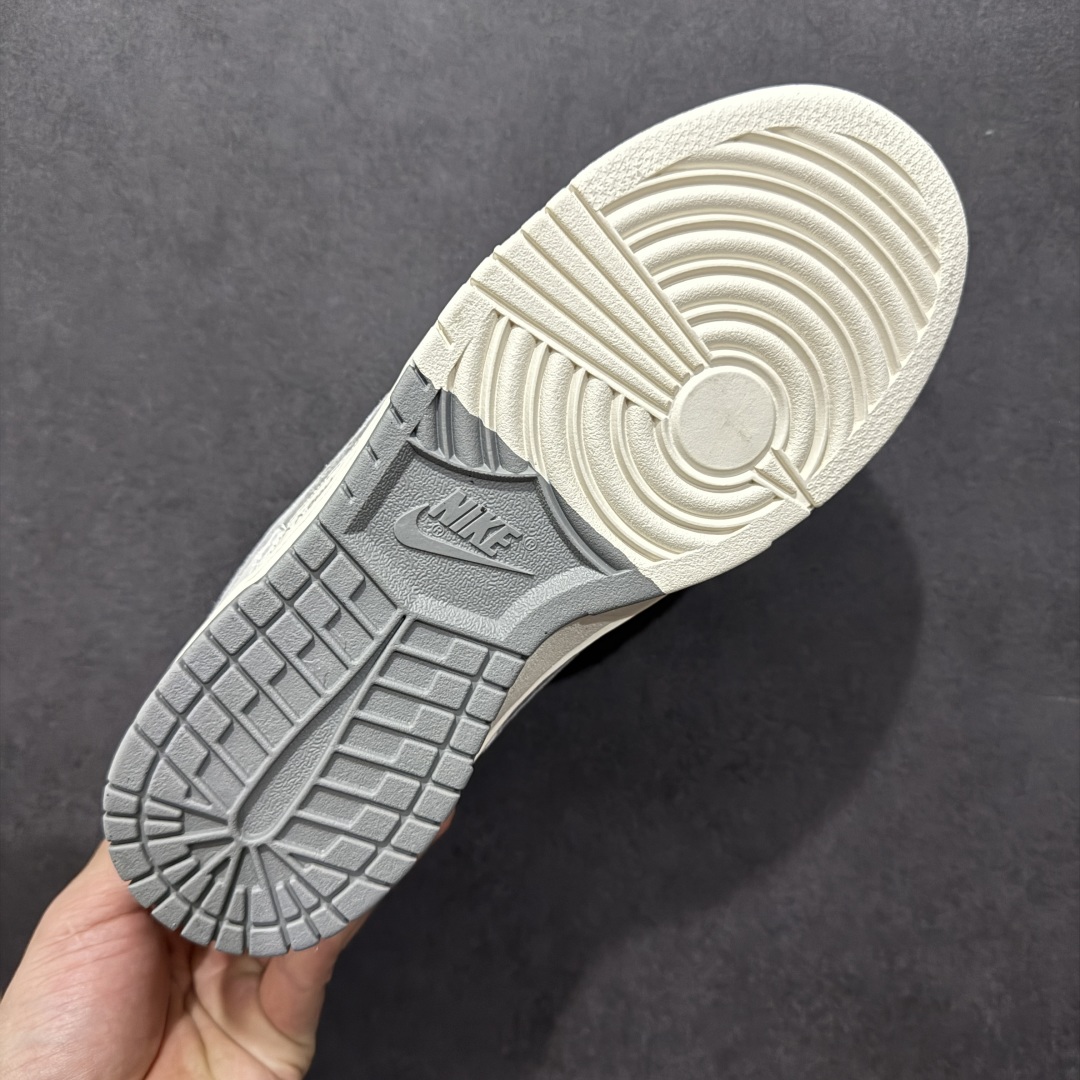 【定制版】Nk SB Dunk Low KAWS蛇年联名 猪八灰勾 周年高端定制 低帮休闲板鞋 YX5066-250