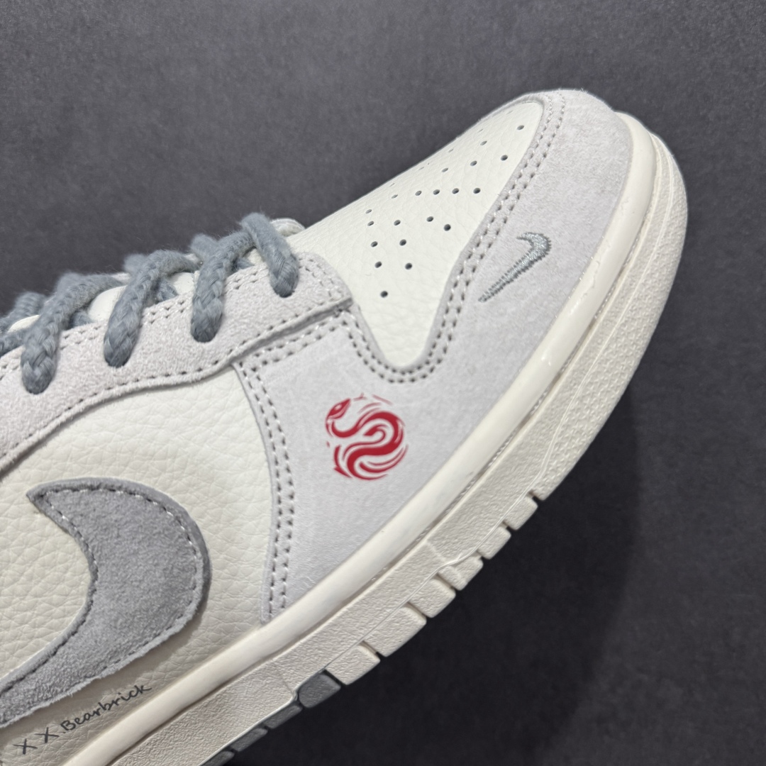 【定制版】Nk SB Dunk Low KAWS蛇年联名 猪八灰勾 周年高端定制 低帮休闲板鞋 YX5066-250