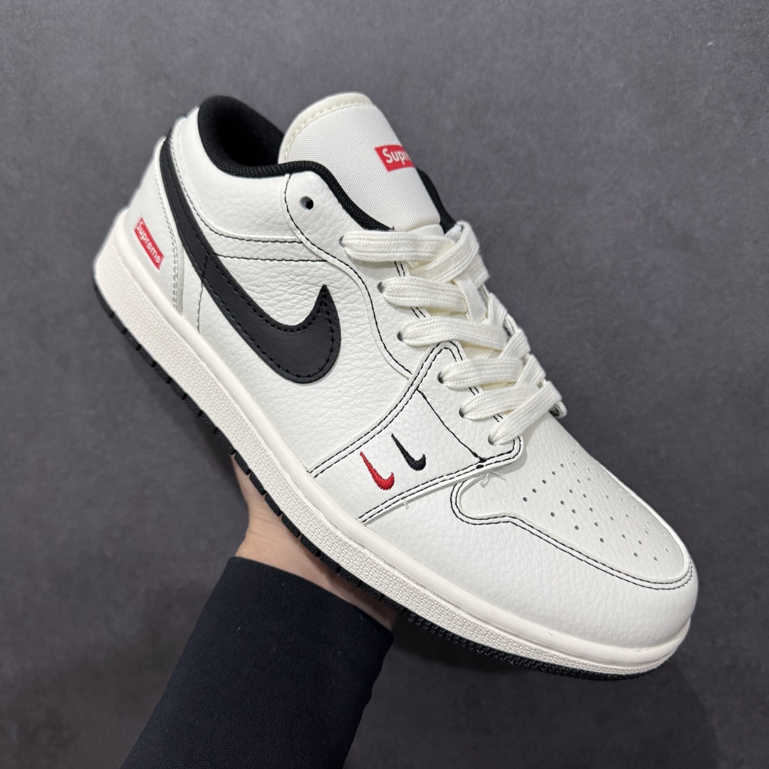 【定制版】Air Jordan 1 Low AJ1 乔1 Supreme联名 米黑双小勾 高端定制 低帮复古篮球鞋  XX3318-108