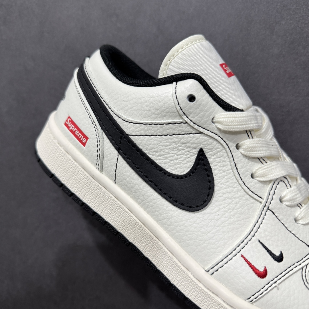 【定制版】Air Jordan 1 Low AJ1 乔1 Supreme联名 米黑双小勾 高端定制 低帮复古篮球鞋  XX3318-108