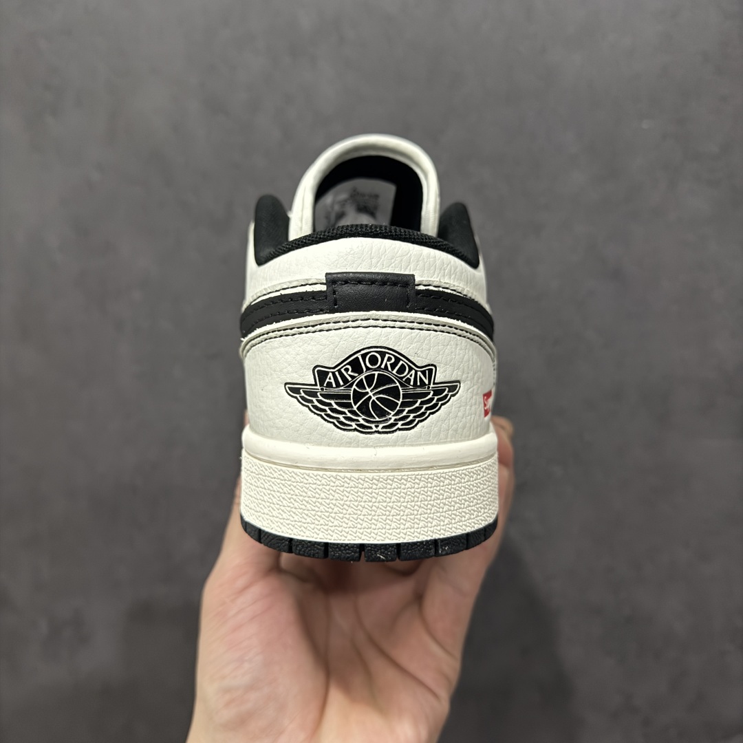 【定制版】Air Jordan 1 Low AJ1 乔1 Supreme联名 米黑双小勾 高端定制 低帮复古篮球鞋  XX3318-108