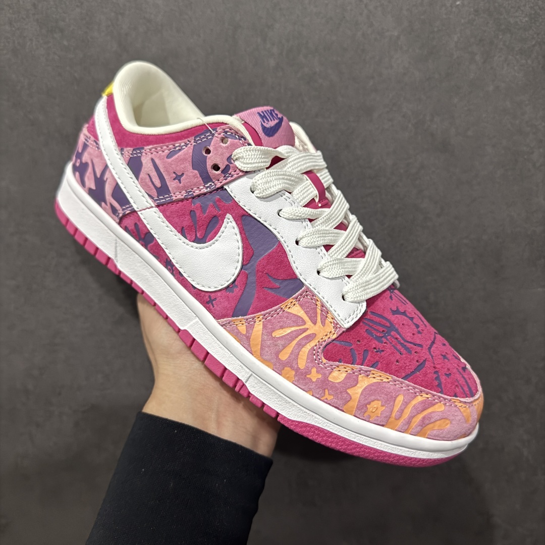 【定制版】Nk SB Dunk Low 彩色压印 粉色白勾 周年高端定制 低帮休闲板鞋 XD6188-047