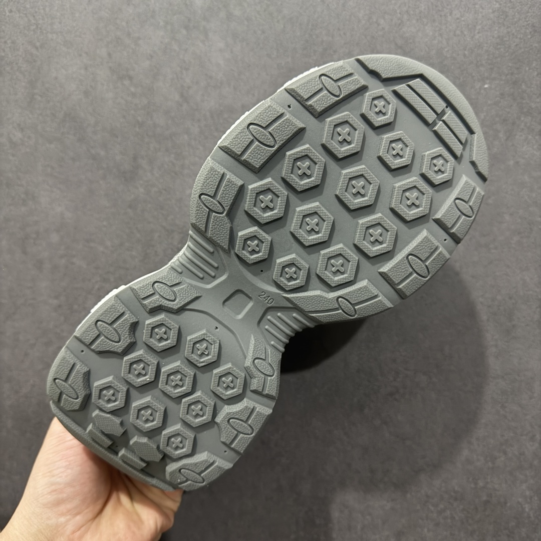 图片[8]-【广东纯原版本】GG-CC Chunky Low 休闲运动老爹鞋 广东大厂出品 完美细节 25ss早春新款 大长腿 时髦look轻松定格 不费力展现率性氛围 酷帅机能风不规则设计大底 GGcc杏银红色拼色造型设计 轻便舒适百搭 不管怎么搭都敲好看~ 尺码： 35 36 37 38 39 40-选品中心