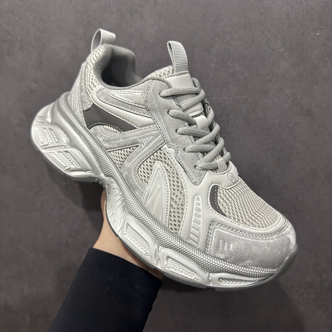 图片[2]-【广东纯原版本】GG-CC Chunky Low 休闲运动老爹鞋 广东大厂出品 完美细节 25ss早春新款 大长腿 时髦look轻松定格 不费力展现率性氛围 酷帅机能风不规则设计大底 GGcc杏银红色拼色造型设计 轻便舒适百搭 不管怎么搭都敲好看~ 尺码： 35 36 37 38 39 40-选品中心