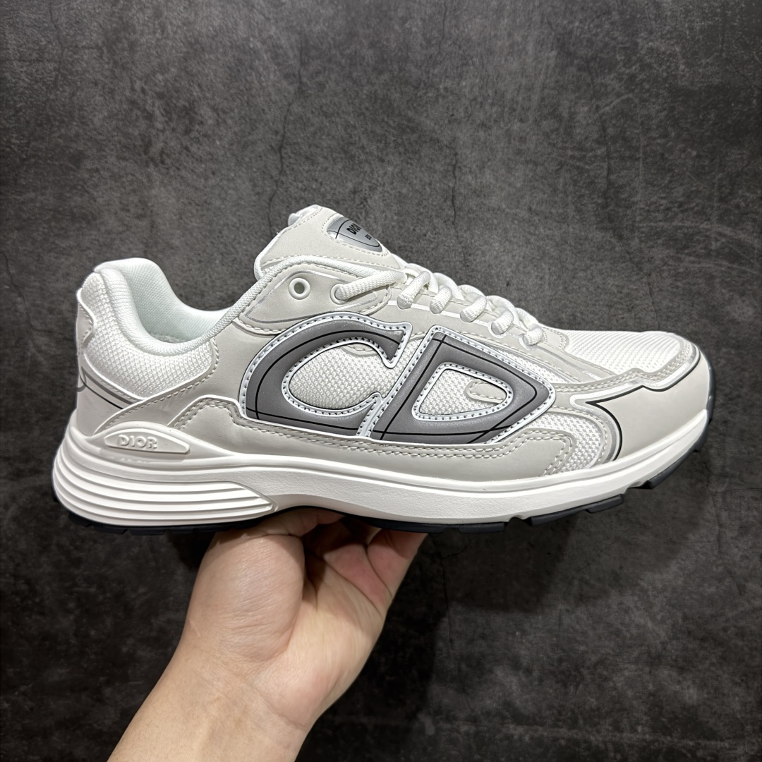 【总裁版】Dior B30 迪奥网眼织物低帮运动休闲鞋 原版开模 海淘专供品质同渠道货源 全套专柜原装配件 该款系列采用黑网色眼织物白和色科技料面精心制 作饰以反光“CD30”图形标志 外格轻盈的刻雕效果橡胶鞋搭底配标志性点的缀提升格调 内弹部力细节塑造想理的舒适穿着体验可与各休式闲造型配搭 彰显尚时现代的运风动范 正常尺码:39 40 41 42 43 44 45-选品中心