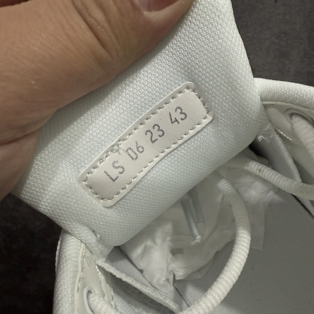 图片[6]-【总裁版】Dior B30 迪奥网眼织物低帮运动休闲鞋 原版开模 海淘专供品质同渠道货源 全套专柜原装配件 该款系列采用黑网色眼织物白和色科技料面精心制 作饰以反光“CD30”图形标志 外格轻盈的刻雕效果橡胶鞋搭底配标志性点的缀提升格调 内弹部力细节塑造想理的舒适穿着体验可与各休式闲造型配搭 彰显尚时现代的运风动范 正常尺码：39 40 41 42 43 44 45-选品中心