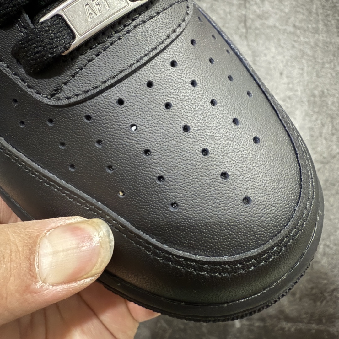 图片[3]-【GX美版绿x】NK Air Force 1 Low \’07 空军一号低帮经典板鞋 纯黑亮面 CW2288-001 顶级空军 原厂皮料 细节吊打市场其他代号版本 全鞋电脑针车 工整有序 原厂港宝加持完美还原灵魂版型 原盒原配从里到外百分百还原 原厂全头层原厂皮料 原标原盒 内置Sole气垫 中底白色背胶 中底划线 已经无限的接近公司 原厂楦头 原厂刺绣 后跟弧度修正 正确中底四线防伪 尺码：35.5 36 36.5 37.5 38 38.5 39 40 40.5 41 42 42.5 43 44 44.5 45 46 47.5 48.5-选品中心