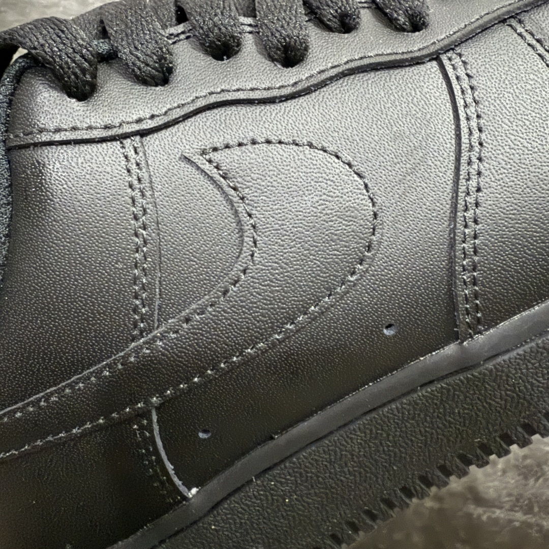 图片[2]-【GX美版绿x】NK Air Force 1 Low \’07 空军一号低帮经典板鞋 纯黑亮面 CW2288-001 顶级空军 原厂皮料 细节吊打市场其他代号版本 全鞋电脑针车 工整有序 原厂港宝加持完美还原灵魂版型 原盒原配从里到外百分百还原 原厂全头层原厂皮料 原标原盒 内置Sole气垫 中底白色背胶 中底划线 已经无限的接近公司 原厂楦头 原厂刺绣 后跟弧度修正 正确中底四线防伪 尺码：35.5 36 36.5 37.5 38 38.5 39 40 40.5 41 42 42.5 43 44 44.5 45 46 47.5 48.5-选品中心