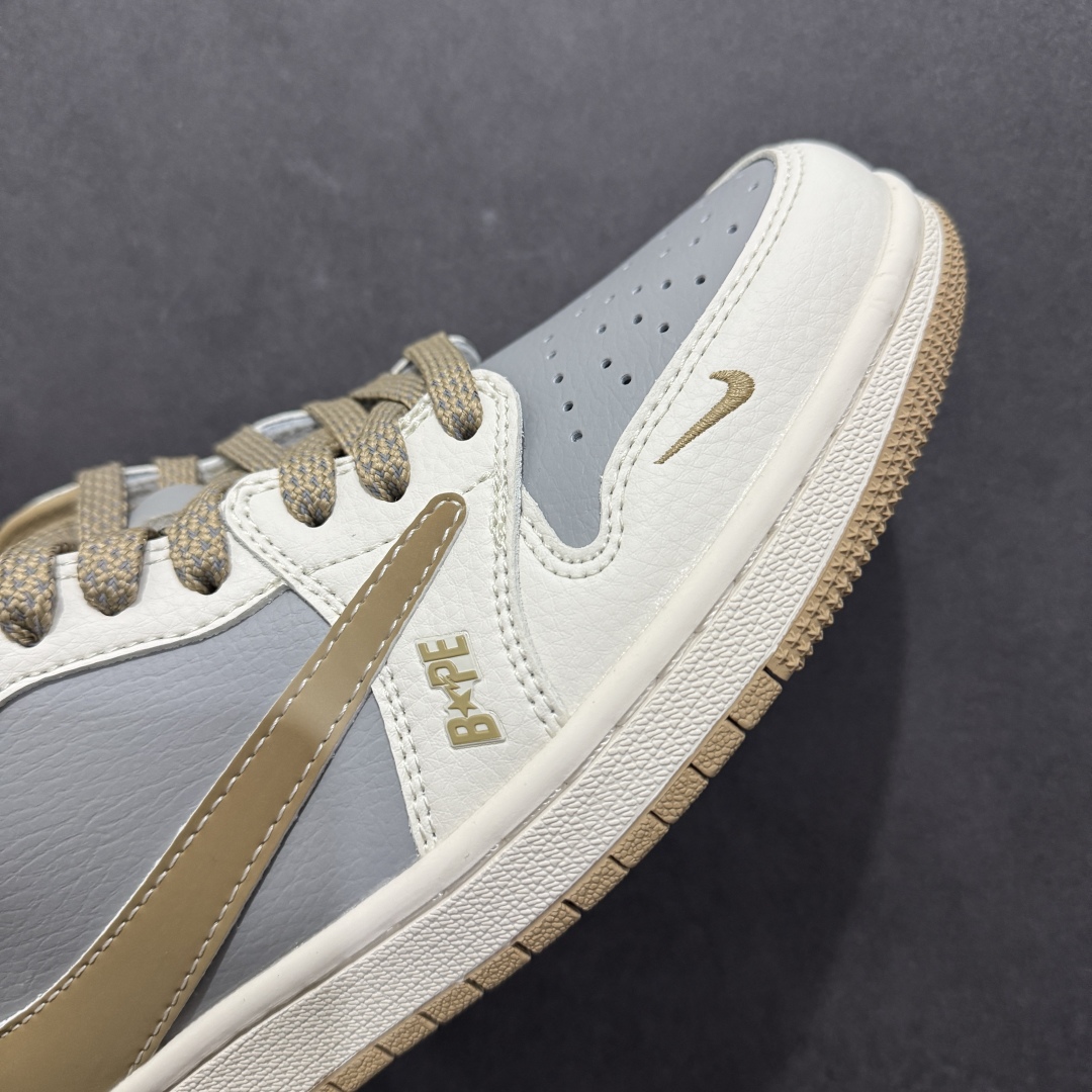 【定制版】Travis Scott x Fragment Design x Air Jordan 1 Low OG SP AJ1 乔1 Bape联名 米灰卡其双拼 低帮文化休闲板鞋 BB6511-623