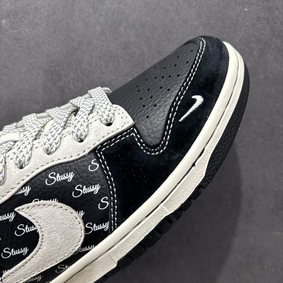  
Nike SB Dunk Low x Stussy 黑灰小钩满天星
纯原大厂出品 极力推荐
原装头层
