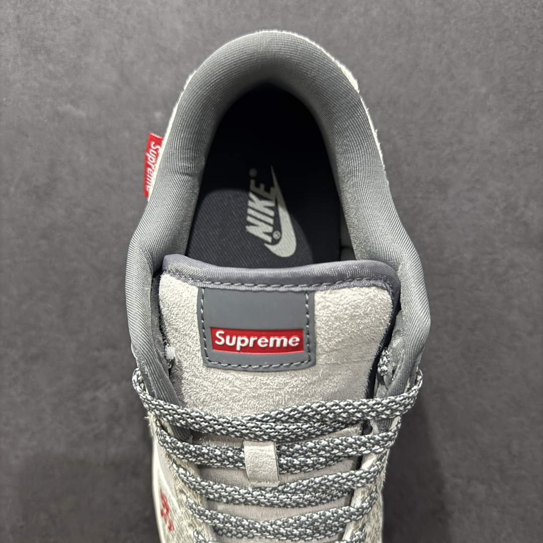 
Nike SB Dunk Low x Supreme 蛇年限定 白灰小钩满天星
纯原大厂出品 极力推