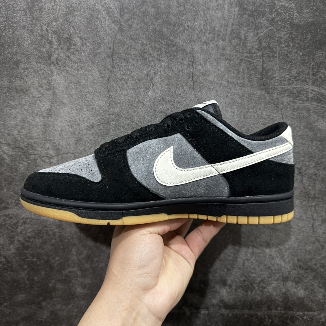 图片[2]-【KZ纯原】NK Dunk Low 黑灰 HQ1931-001 实力大厂出品 新配色陆续开发 全套原纸板楦头开发 确保原汁原味 完美呈现DUNK版型 一比一鞋头弧度高度鞋身弧度 此版本只针对中端市场 皮料材质有所更替 其他数据细节工艺流程均保持一致 绝不口嗨 细节品控鞋型随意对比 独家私模官方第六代原厂航空铝磨具打磨大底 鞋头坡度极致还原 无解鞋型 原盒原配 圈内天花板工艺 原厂玻璃冲刀 超高清洁度 全鞋零毛边皮料切割 原厂中底布点胶 中底布拉帮走线遵循公司 尺码：36 36.5 37.5 38 38.5 39 40 40.5 41 42 42.5 43 44 44.5 45 46 47.5 48.5-选品中心