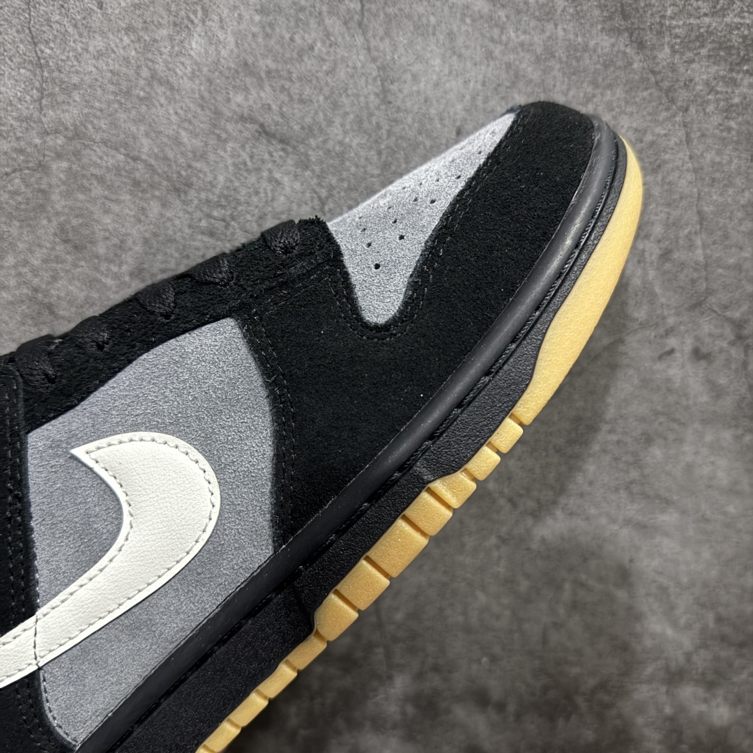 图片[6]-【KZ纯原】NK Dunk Low 黑灰 HQ1931-001 实力大厂出品 新配色陆续开发 全套原纸板楦头开发 确保原汁原味 完美呈现DUNK版型 一比一鞋头弧度高度鞋身弧度 此版本只针对中端市场 皮料材质有所更替 其他数据细节工艺流程均保持一致 绝不口嗨 细节品控鞋型随意对比 独家私模官方第六代原厂航空铝磨具打磨大底 鞋头坡度极致还原 无解鞋型 原盒原配 圈内天花板工艺 原厂玻璃冲刀 超高清洁度 全鞋零毛边皮料切割 原厂中底布点胶 中底布拉帮走线遵循公司 尺码：36 36.5 37.5 38 38.5 39 40 40.5 41 42 42.5 43 44 44.5 45 46 47.5 48.5-选品中心
