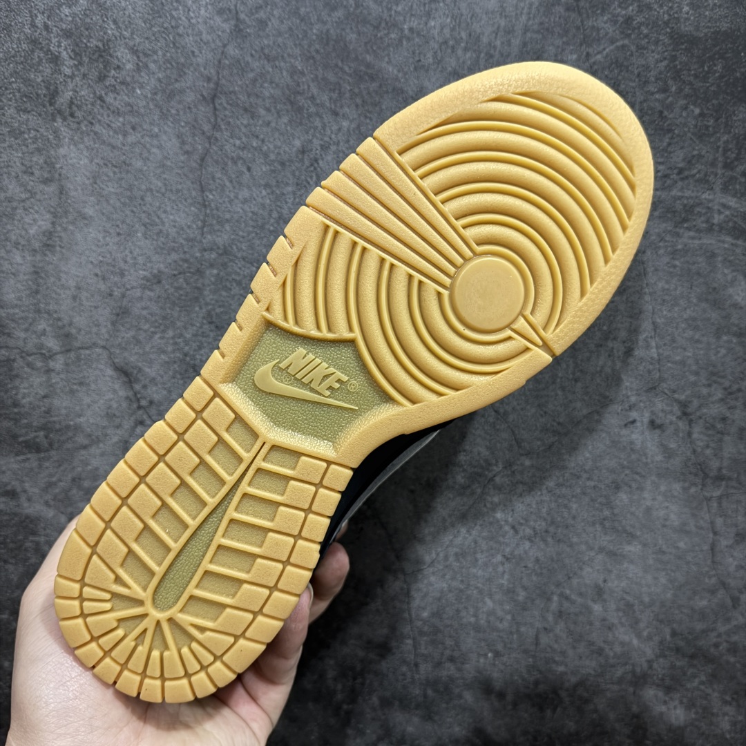 图片[9]-【KZ纯原】NK Dunk Low 黑灰 HQ1931-001 实力大厂出品 新配色陆续开发 全套原纸板楦头开发 确保原汁原味 完美呈现DUNK版型 一比一鞋头弧度高度鞋身弧度 此版本只针对中端市场 皮料材质有所更替 其他数据细节工艺流程均保持一致 绝不口嗨 细节品控鞋型随意对比 独家私模官方第六代原厂航空铝磨具打磨大底 鞋头坡度极致还原 无解鞋型 原盒原配 圈内天花板工艺 原厂玻璃冲刀 超高清洁度 全鞋零毛边皮料切割 原厂中底布点胶 中底布拉帮走线遵循公司 尺码：36 36.5 37.5 38 38.5 39 40 40.5 41 42 42.5 43 44 44.5 45 46 47.5 48.5-选品中心