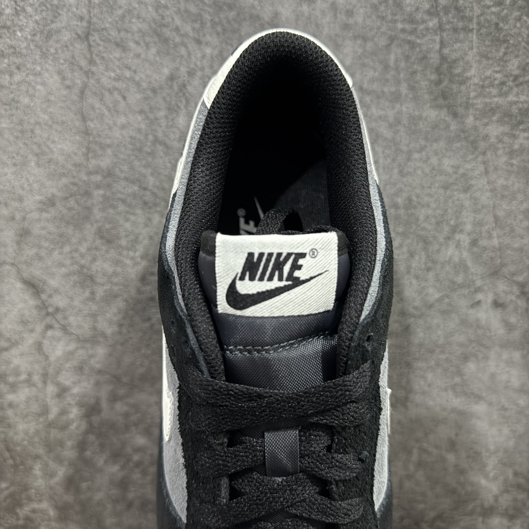 图片[8]-【KZ纯原】NK Dunk Low 黑灰 HQ1931-001 实力大厂出品 新配色陆续开发 全套原纸板楦头开发 确保原汁原味 完美呈现DUNK版型 一比一鞋头弧度高度鞋身弧度 此版本只针对中端市场 皮料材质有所更替 其他数据细节工艺流程均保持一致 绝不口嗨 细节品控鞋型随意对比 独家私模官方第六代原厂航空铝磨具打磨大底 鞋头坡度极致还原 无解鞋型 原盒原配 圈内天花板工艺 原厂玻璃冲刀 超高清洁度 全鞋零毛边皮料切割 原厂中底布点胶 中底布拉帮走线遵循公司 尺码：36 36.5 37.5 38 38.5 39 40 40.5 41 42 42.5 43 44 44.5 45 46 47.5 48.5-选品中心