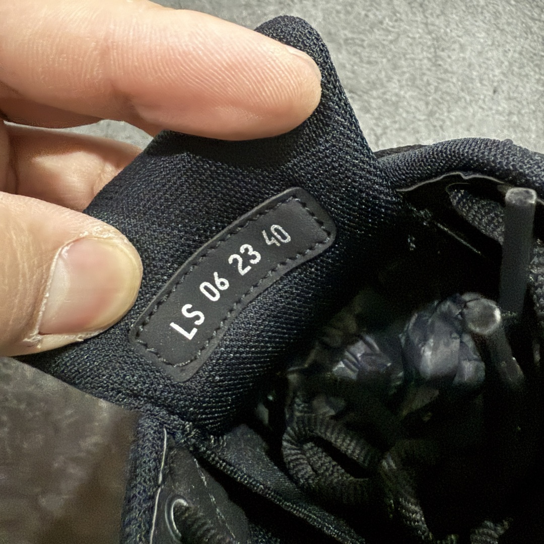 图片[7]-【总裁版】Dior B30 迪奥网眼织物低帮运动休闲鞋 蛇年限定 蛇纹 原版开模 海淘专供品质同渠道货源 全套专柜原装配件 该款系列采用黑网色眼织物白和色科技料面精心制 作饰以反光“CD30”图形标志 外格轻盈的刻雕效果橡胶鞋搭底配标志性点的缀提升格调 内弹部力细节塑造想理的舒适穿着体验可与各休式闲造型配搭 彰显尚时现代的运风动范 正常尺码：39 40 41 42 43 44 45-选品中心