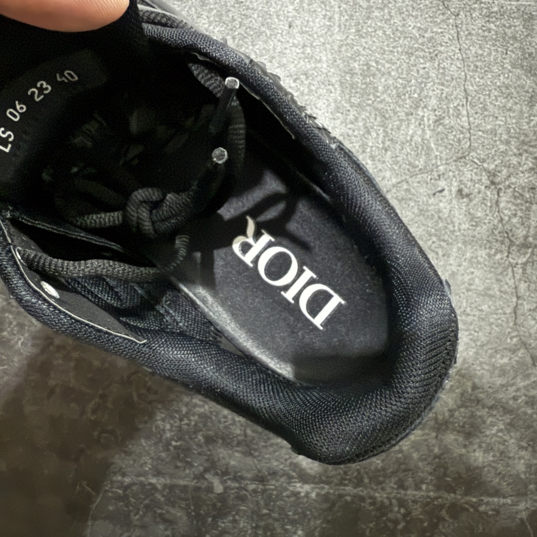 图片[8]-【总裁版】Dior B30 迪奥网眼织物低帮运动休闲鞋 蛇年限定 蛇纹 原版开模 海淘专供品质同渠道货源 全套专柜原装配件 该款系列采用黑网色眼织物白和色科技料面精心制 作饰以反光“CD30”图形标志 外格轻盈的刻雕效果橡胶鞋搭底配标志性点的缀提升格调 内弹部力细节塑造想理的舒适穿着体验可与各休式闲造型配搭 彰显尚时现代的运风动范 正常尺码：39 40 41 42 43 44 45-选品中心