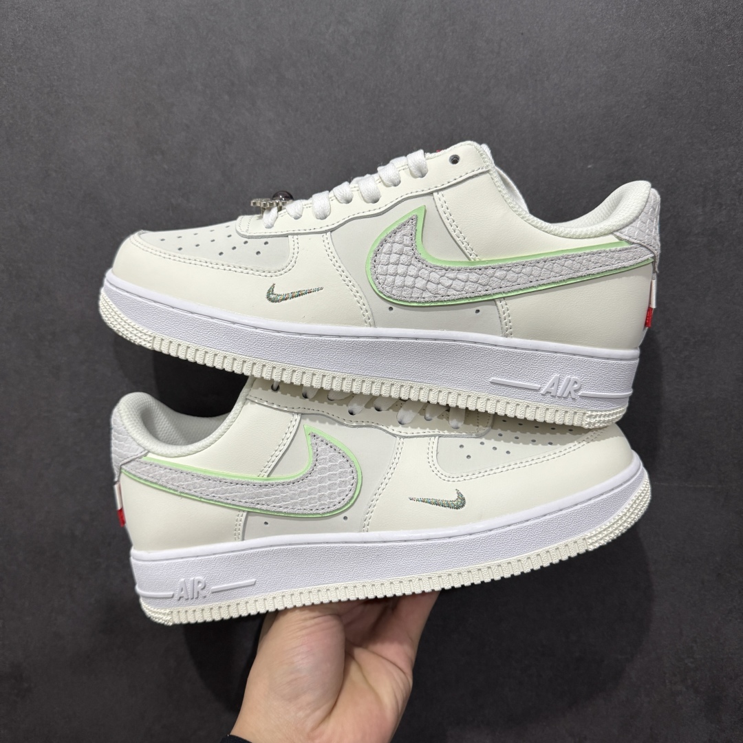 图片[36]-【福利版】Air Force 1 \’07 Low 外贸大厂空军福利 十几个配色库存足 版型好 清洁度高 优质好皮料 全掌内置蜂窝气垫 原盒配件 原厂中底钢印、拉帮完美 官方同步上架 尺码：36 36.5 37.5 38 38.5 39 40 40.5 41 42 42.5 43 44 44.5 45-选品中心