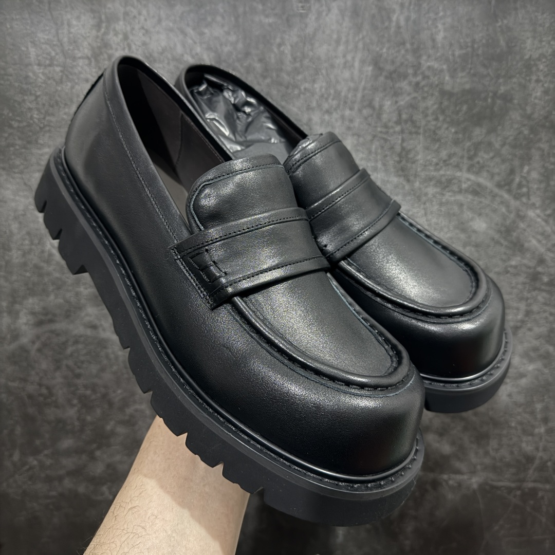 【莞顶纯原】BOTTEGA VENETA 德比乐福鞋 HeIium bv男鞋 采用原版购入一比一开发,大底一比一开模,面料进口牛皮革,内里垫脚牛皮,真皮大底,全套包装 尺码:39-45-选品中心
