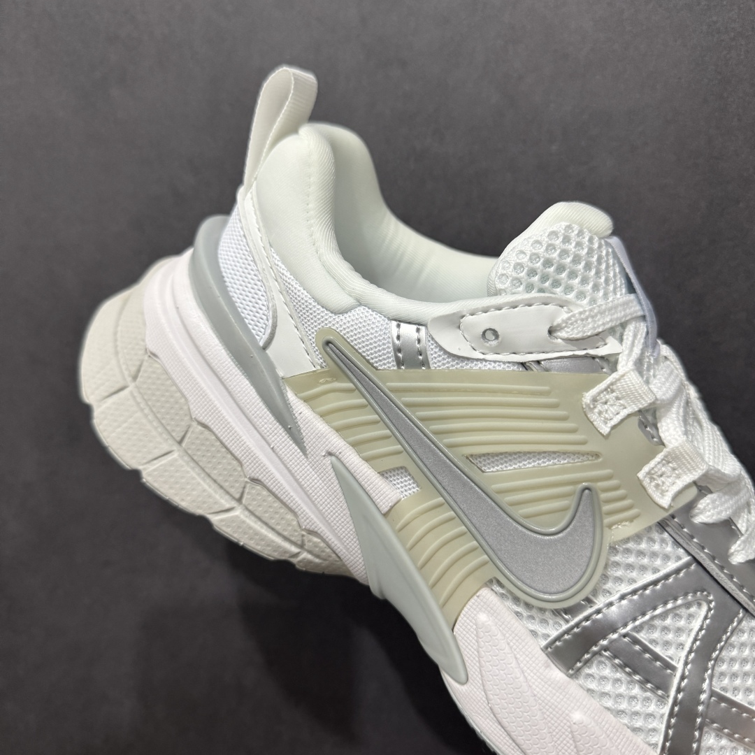  
【PP纯原】Nike V2K Run 减震防滑耐磨低帮跑步鞋 FD0736-104
市场最强版本
完