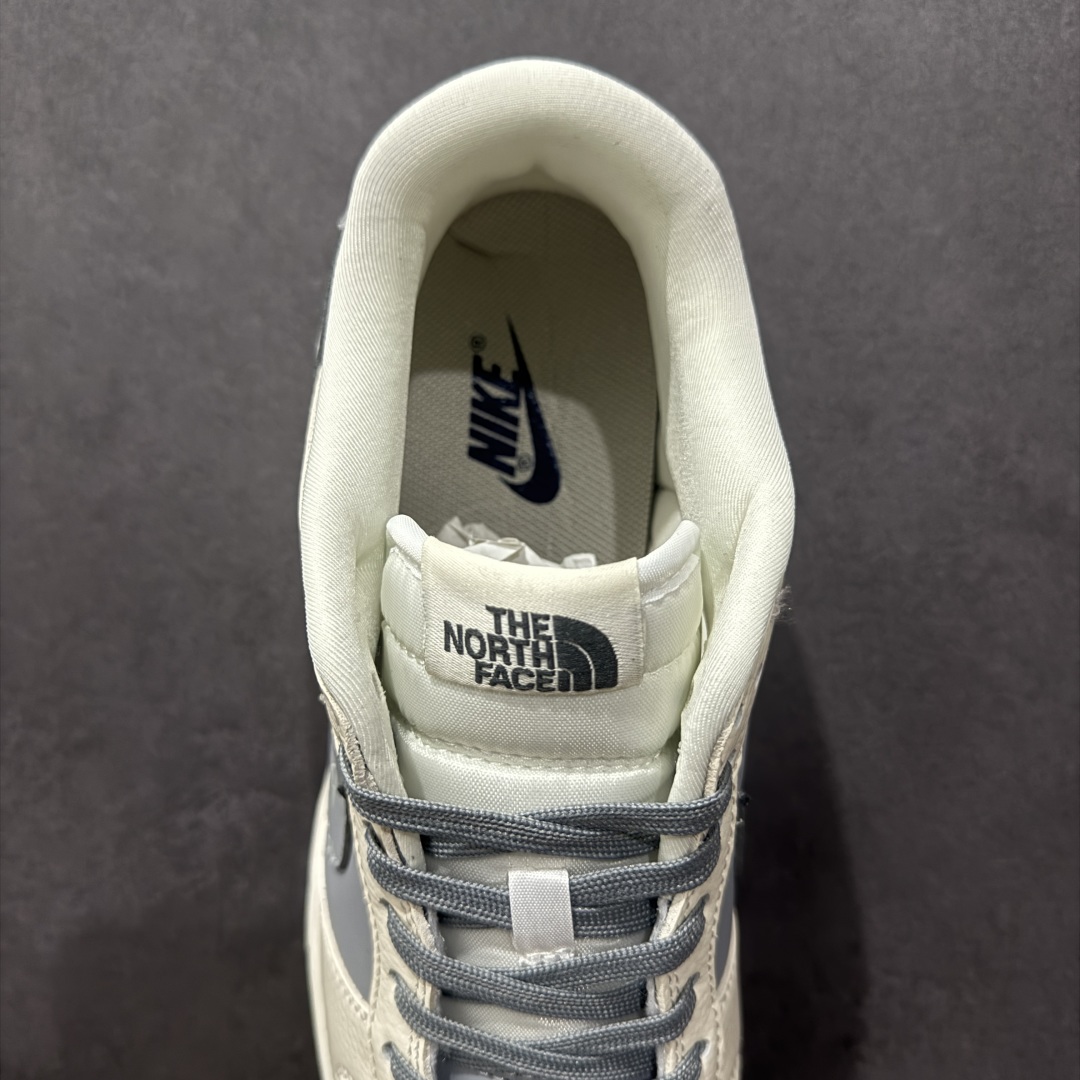 【定制版】Nk SB Dunk Low 北面联名 米白灰勾 周年高端定制 低帮休闲板鞋 KK1333-018