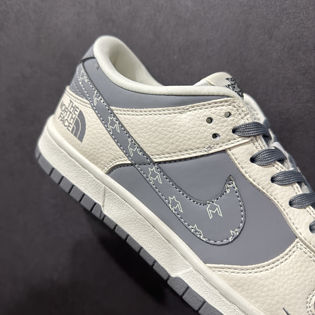 【定制版】Nk SB Dunk Low 北面联名 米白灰勾 周年高端定制 低帮休闲板鞋 KK1333-018