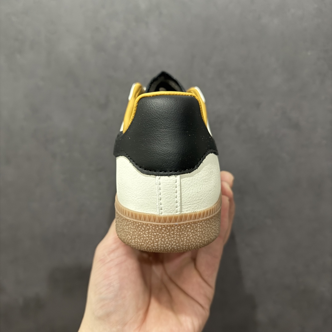 图片[4]-【福利特价】AD Original Samba OG 复古经典轻便板鞋 ID8708 口碑大厂出品 品控大底版型不断改良更新 全套原纸板楦头开发 确保原汁原味 完美呈现桑巴版型 一比一鞋头弧度高度鞋身弧度 此版本只针对中端市场 皮料材质有所更替 其他数据细节工艺流程均保持一致 绝不口嗨 细节品控鞋型随意对比 正确烫金高频细节 原装纳米超迁皮料 独家私模橡胶大底 原盒原配 尺码：36 36.5 37.5 38 38.5 39 40 40.5 41 42 42.5 43 44 44.5 45-选品中心