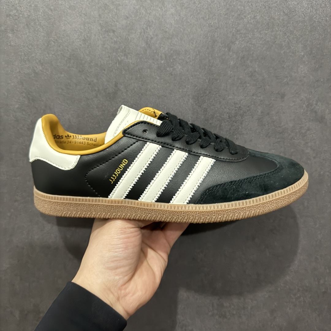 【福利特价】AD Original Samba OG 复古经典轻便板鞋 ID8707 口碑大厂出品 品控大底版型不断改良更新 全套原纸板楦头开发 确保原汁原味 完美呈现桑巴版型 一比一鞋头弧度高度鞋身弧度 此版本只针对中端市场 皮料材质有所更替 其他数据细节工艺流程均保持一致 绝不口嗨 细节品控鞋型随意对比 正确烫金高频细节 原装纳米超迁皮料 独家私模橡胶大底 原盒原配 尺码:36 36.5 37.5 38 38.5 39 40 40.5 41 42 42.5 43 44 44.5 45-选品中心