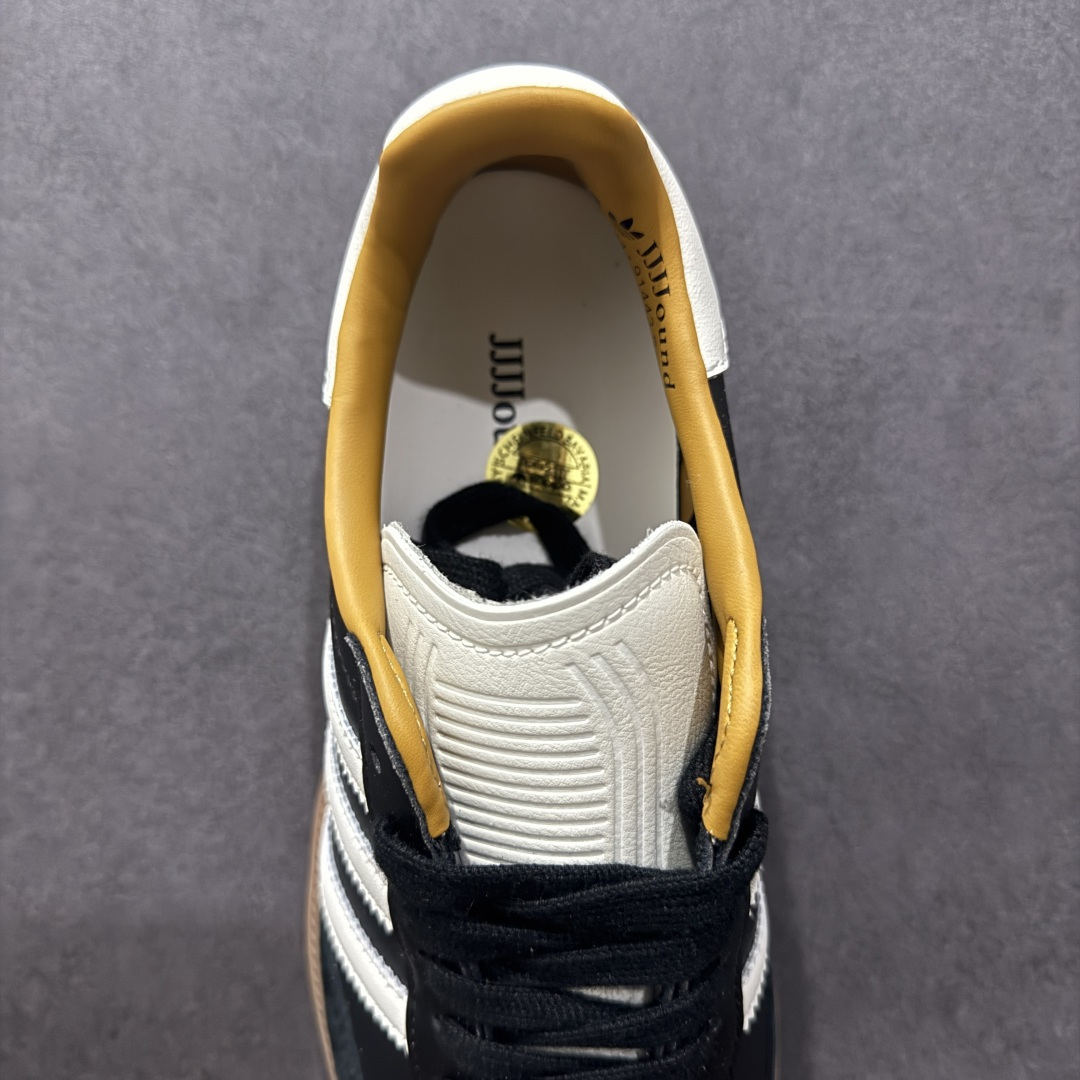 图片[7]-【福利特价】AD Original Samba OG 复古经典轻便板鞋 ID8707 口碑大厂出品 品控大底版型不断改良更新 全套原纸板楦头开发 确保原汁原味 完美呈现桑巴版型 一比一鞋头弧度高度鞋身弧度 此版本只针对中端市场 皮料材质有所更替 其他数据细节工艺流程均保持一致 绝不口嗨 细节品控鞋型随意对比 正确烫金高频细节 原装纳米超迁皮料 独家私模橡胶大底 原盒原配 尺码：36 36.5 37.5 38 38.5 39 40 40.5 41 42 42.5 43 44 44.5 45-选品中心