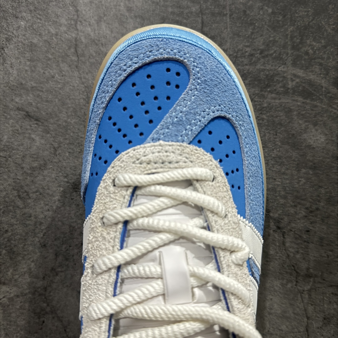 坏痞兔Bad Bunny x AD Gazelle Indoor Trainers ”Benito”羚羊内训系列低帮复古百搭休闲运动德训风板鞋“联名白蓝变形鞋头” IF9734