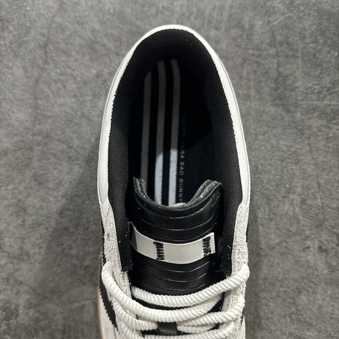 坏痞兔Bad Bunny x AD Gazelle Indoor Trainers ”Benito”羚羊内训系列低帮复古百搭休闲运动德训风板鞋“联名白黑变形鞋头”IF9735