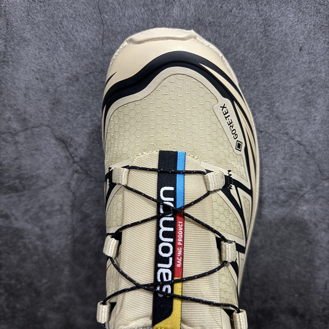 图片[5]-【PK版】 Salomon XT-6 GTX 杏色 萨洛蒙复古潮流户外机能登山跑鞋 474455 外贸平台特供订单 耗时半年巨作 全套原纸板楦头开发 原厂特供网布配套加持 确保原汁原味 完美呈现版型 原档数据独家私模五层组合大底 原装Ortholite轻量化鞋垫 中底布带钢印编号 原厂TPU锁扣 进口港宝加持 后跟自然饱满 还原公司包裹性 鞋面以“锯齿”状的包裹系统呈现 在基色底之下加入了各种色点缀 将公司的最新技术和时尚前卫的造型融入耐用的长跑款式中 鞋面由 TPU 薄膜制成 并焊接在高耐磨网眼上 使其既时尚又坚固 由 ACS底盘支撑 可增强稳定性和支撑力 以及由橡胶凸耳 Contragrip外底覆盖的 EVA 缓冲中底 旨在应对崎岖的地形 鞋舌上的彩色Salomon 标签、Quicklace 系统以及鞋头、鞋舌和鞋跟上的附加品牌使细节更加完美 让穿着者可以轻松驾驭户外与通勤下的任何运动生活场景 无缝鞋身户外随意纵横 颜值与脚感兼备 出街通勤 绝对非常吸睛 你值得拥有 尺码：36 36.5 37.5 38 38.5 39 40 40.5 41 42 42.5 43 44 44.5 45-选品中心