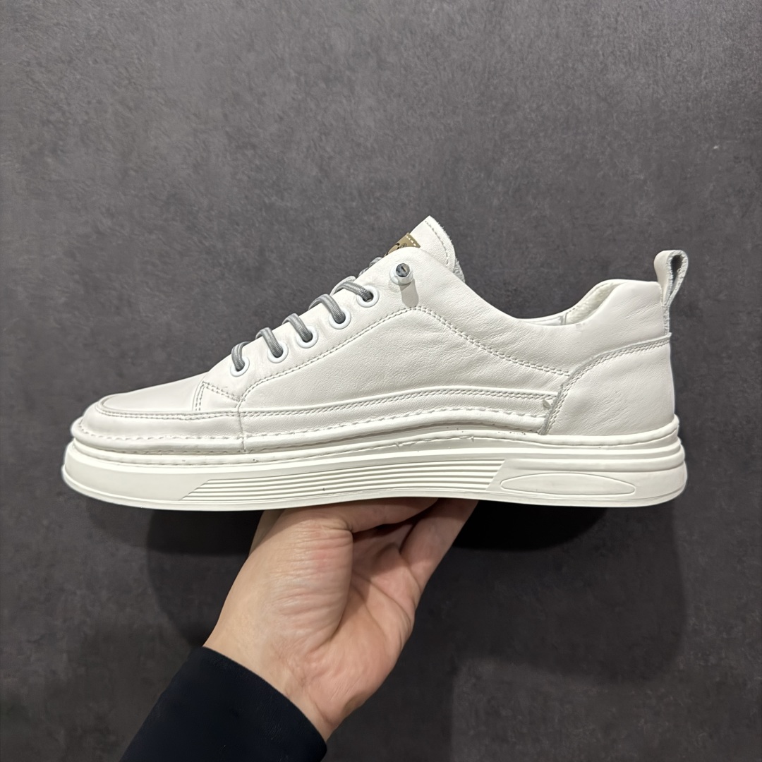 图片[2]-【广东纯原版本】ECCO爱步男款小白鞋百搭鞋 真皮透气防滑休闲板鞋 街头趣闯系列 品质牛皮鞋面，轻盈柔韧 具有良好的透气效果 简约免系带设计 自由穿脱 出行更加方便 PU中底橡胶大底，抓地力强 具有良好的防滑耐磨性 休闲百搭 简约利落 时尚通勤 尺码：38 39 40 41 42 43 44（ 皮鞋码）-选品中心