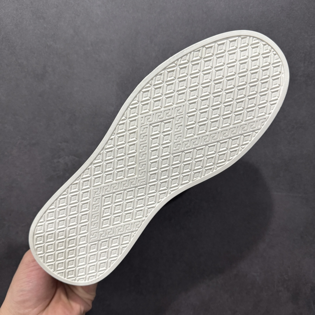 图片[9]-【广东纯原版本】ECCO爱步男款小白鞋百搭鞋 真皮透气防滑休闲板鞋 街头趣闯系列 品质牛皮鞋面，轻盈柔韧 具有良好的透气效果 简约免系带设计 自由穿脱 出行更加方便 PU中底橡胶大底，抓地力强 具有良好的防滑耐磨性 休闲百搭 简约利落 时尚通勤 尺码：38 39 40 41 42 43 44（ 皮鞋码）-选品中心