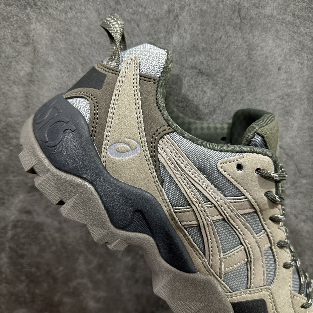 图片[7]-【公司级】亚瑟士 ASICS GEL-PICKAX 登山 户外运动 抗冲击支撑 减震防滑耐磨轻便 徒步鞋 男款 日蚀黑 轻便旅游鞋。秋天踏秋一直在穿这双，上脚最直观的感受就是鞋楦，平时穿一些其他品牌的户外鞋，总会或宽或窄，但是这双的鞋楦真的是刚刚好。作为户外鞋鞋底一定要耐磨+防滑，所以橡胶鞋头+橡胶鞋底，是必备的，而且底子越厚安全感越强，但相应的贴合感就越差，鞋身就越重，这双的鞋底厚度刚刚好，而且整双鞋没有拖沓感，脚部贴合的舒适感是很明显的，感觉设计师是真的研究过亚洲人的脚型，诚意十足。 尺码：36-45含半码-选品中心