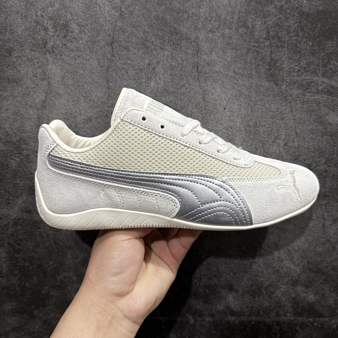 【公司级】Puma Speedcat OG 防滑耐磨低帮德训赛车板鞋 孔眼底座和脚趾凸起由绒面革材料制成 支持侧踏时的踏步工作 脚背和侧板采用尼龙网布 即使在健身房等使用环境中也能确保透气性 像吸盘一样的设计是为了提高体育馆表面的抓地力性能 货号: 403902-01 尺码: 35.5 36 36.5 37.5 38 38.5 39 40 40.5 41 42 42.5 43 44 45-选品中心