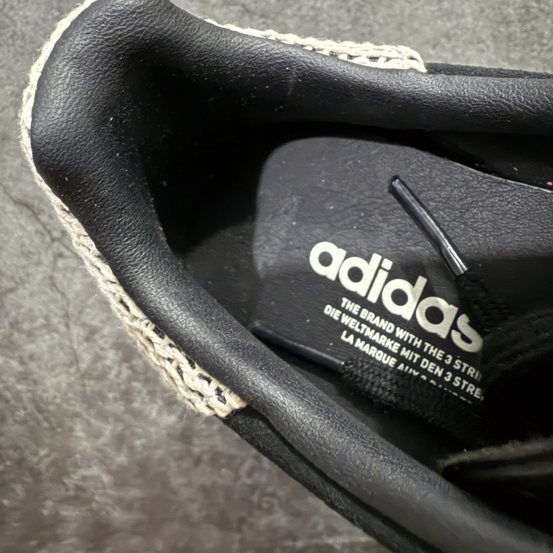 图片[8]-【神版】adidas Originals Gazelle INdoor 三叶草休闲防滑耐磨低帮板鞋 蕾丝纹 黑色麂皮 纯原出货 货号：JI2755 鞋头出色设计 塑就出众贴合感 稳固的后跟贴合足部曲线设计 软弹舒适 不易磨脚 橡胶鞋底配合防滑纹路设计 平稳抓地 货号： JI2755 尺码： 35.5 36 36.5 37.5 38 38.5 39.5 40 40.5 41.5 42 42.5 43 44-选品中心