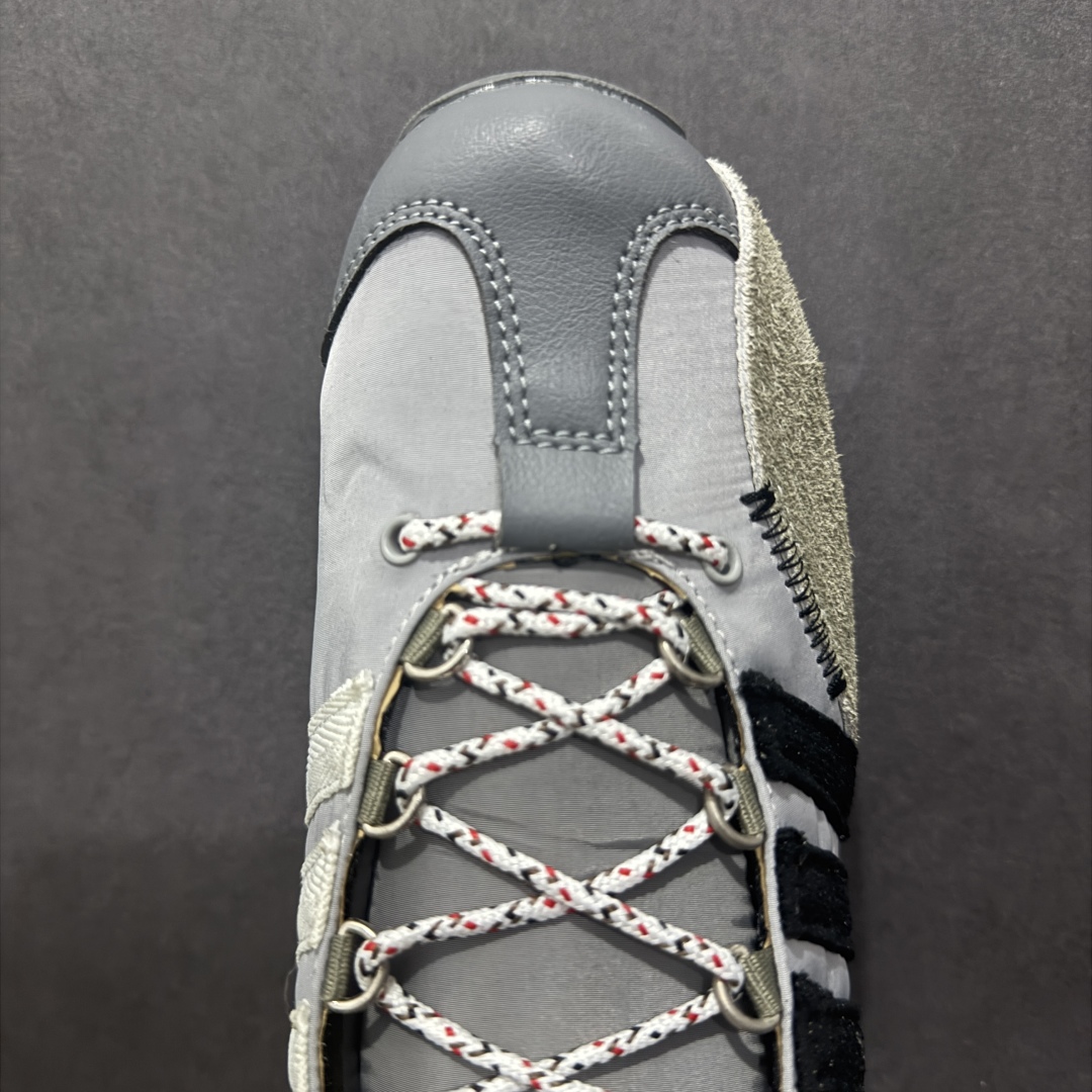 图片[8]-【纯原福利】Song for the Mute x AD Originals SFTM-003 联名款复古慢跑鞋 Originals与时装品牌Song for the Mute即将迎来第三个合作系列 这个系列主打的也是怀旧的氛围 采用了Country OG这个诞生于上世纪70年代的鞋款 尼龙和绒面革的梦幻拼接 低调而富有质感 呈现SFTM一贯的面料美学 三款不同风格的配色 亮点十足的斑点鞋带 体现怀旧主义和前卫设计无缝交织 鞋款采用了低帮的造型 方便日常穿着 同时对于外底做了处理 皮革材质和尼龙布材质的组合也更具是时代感 系列此次会推出三个配色 分别以蓝、黑、灰色为主 雾霾灰IH7519 阴阳灰ID3546 水月蓝ID3545 尺码：36 36.5 37 38 38.5 39 40 40.5 41 42 42.5 43 44 44.5 45-选品中心