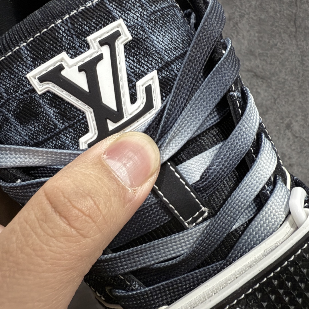 图片[7]-【海淘代购升级版】 现货当天可取 LV Trainer系列高奢运动鞋 新款芯片顶级 潮人必备单品 同步ZP官网空胶工艺 鞋舌、挂饰均镶嵌NFC芯片感应装置 正确胶片断点式设计 中底正确还原原版油印字母比例 1：1原楦格板、楦头、刀磨全新升级！ 独家订制顶级压纹麂皮 原版开模TPU大底 质感原版一致 垫脚聚米微料加透气英伦网布 披靡市场任何版本！细节完美呈现！ 代购指定版本 全新升级最新双盒包装 扫码秒进官网！ 全套包装配件同比原版 尺码： 38-46-选品中心