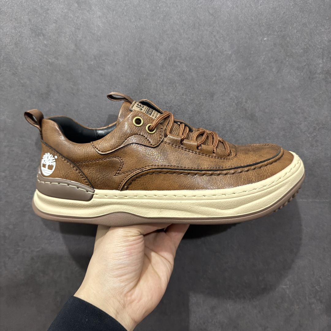 【公司级】2025春款Timberland 天伯伦/添柏岚经典款 经典再造 全新升级 广东大厂品质 原盒原包装 面料采用意大利顶级磨砂牛皮 搭配防臭防腐真皮乳胶鞋垫 给您完美的穿着体验 质量考究耐穿型男必备 专治不帅 高品质脚感一流 独家供应 透气耐磨 尺码:39 40 41 42 43 44 (标准码)-选品中心