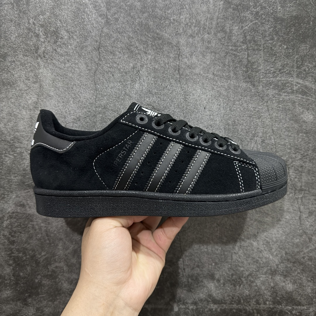 【公司级】AD Originals Superstar 贝壳头 黑色JH5470 采用全新头层拼接皮革材质 后跟采用特色3D立体印字 渠道正品订单 诠释市场最高工艺水平 全鞋进口头层皮料打造。区别市面普通真标版本,进出专柜无压力 , 货号: 尺码:35 36 36.5 37 38 38.5 39 40 40.5 41 42 42.5 43 44 45-选品中心