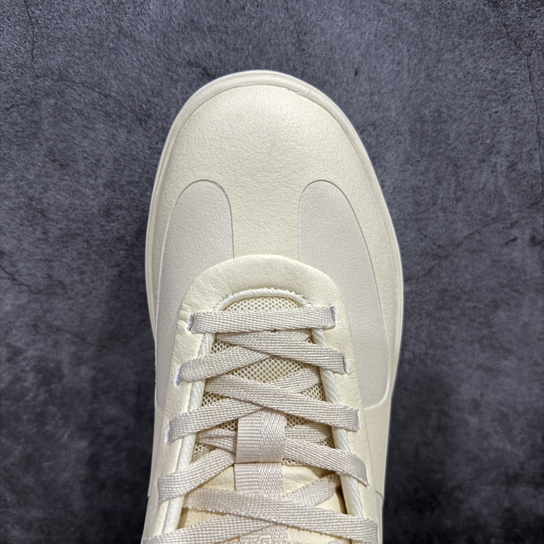 图片[5]-【PB纯原】lululemon Cityverse 露露乐檬极简主义减震耐磨低帮生活休闲鞋 Cityverse将运动性能融入经典休闲鞋中，中底提供出色缓震，并贴合足部曲线，带来全天候的舒适感。鞋面采用两种材质拼接，且前半部分采用热熔压胶处理，无任何缝线，保留了鞋身整体性。模制泡沫的鞋垫带来上乘的脚感，在平日休闲穿着时不会磨脚，也能提供轻质软弹的效果。25年来，lululemon一直秉持“感受为先”的设计理念，并相信更好的感受带来更好的表现。此次男鞋的设计亦是如此。投入多年研究，针对男性在不同运动场景中的脚步形态设计了不同鞋履款式。同时，还进行了生物力学与形态学研究，为“他”带来更好的贴合度和感受。尺码：36 36.5 37.5 38 38.5 39 40 40.5 41 42 42.5 43 44-选品中心