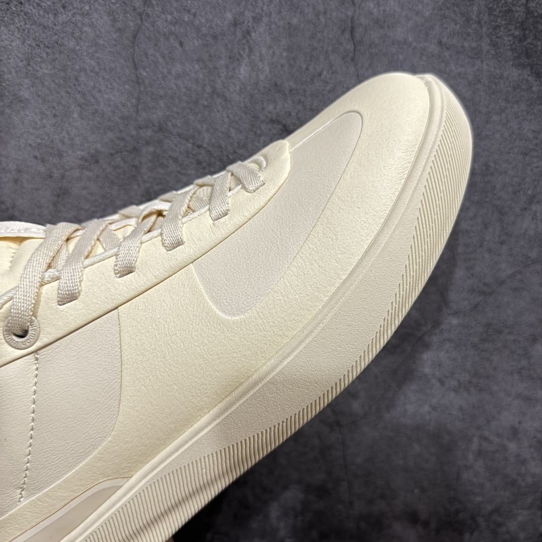 图片[6]-【PB纯原】lululemon Cityverse 露露乐檬极简主义减震耐磨低帮生活休闲鞋 Cityverse将运动性能融入经典休闲鞋中，中底提供出色缓震，并贴合足部曲线，带来全天候的舒适感。鞋面采用两种材质拼接，且前半部分采用热熔压胶处理，无任何缝线，保留了鞋身整体性。模制泡沫的鞋垫带来上乘的脚感，在平日休闲穿着时不会磨脚，也能提供轻质软弹的效果。25年来，lululemon一直秉持“感受为先”的设计理念，并相信更好的感受带来更好的表现。此次男鞋的设计亦是如此。投入多年研究，针对男性在不同运动场景中的脚步形态设计了不同鞋履款式。同时，还进行了生物力学与形态学研究，为“他”带来更好的贴合度和感受。尺码：36 36.5 37.5 38 38.5 39 40 40.5 41 42 42.5 43 44-选品中心