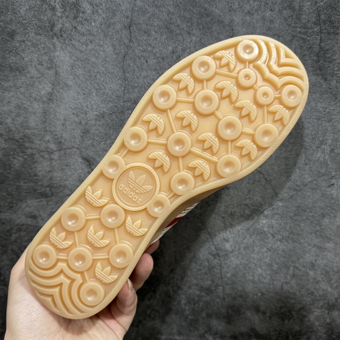 图片[9]-【渠道纯原版】AD Gazelle Indoor Trainers 羚羊内训系列低帮复古百搭休闲运动德训风板鞋 红白JI2756 市场最高版本 完美还原zp细节，注意区别市场任何版本，完全不是一路货色‼️ 全鞋原材料打造，无任何色差，正确鞋型，后跟港宝材料定型，正确微透生胶大底，反口内里头层细腻小牛皮，纸板中底 鞋垫背胶，侧面正确烫金压印字母，所有细节完美还原‼️ 尺码：35 36 36.5 37 38 38.5 39 40 40.5 41 42 42.5 43 44 44.5 45-选品中心