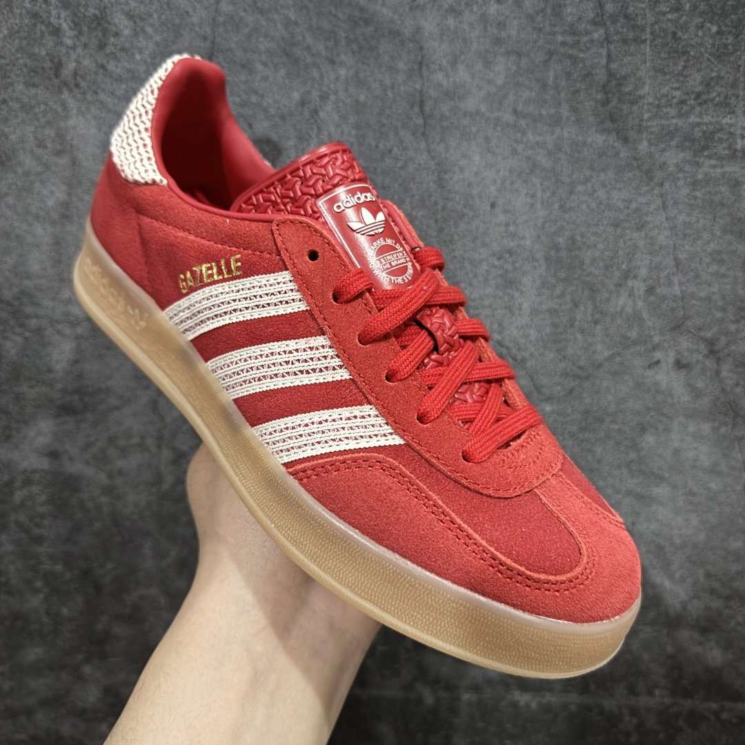 图片[3]-【渠道纯原版】AD Gazelle Indoor Trainers 羚羊内训系列低帮复古百搭休闲运动德训风板鞋 红白JI2756 市场最高版本 完美还原zp细节，注意区别市场任何版本，完全不是一路货色‼️ 全鞋原材料打造，无任何色差，正确鞋型，后跟港宝材料定型，正确微透生胶大底，反口内里头层细腻小牛皮，纸板中底 鞋垫背胶，侧面正确烫金压印字母，所有细节完美还原‼️ 尺码：35 36 36.5 37 38 38.5 39 40 40.5 41 42 42.5 43 44 44.5 45-选品中心