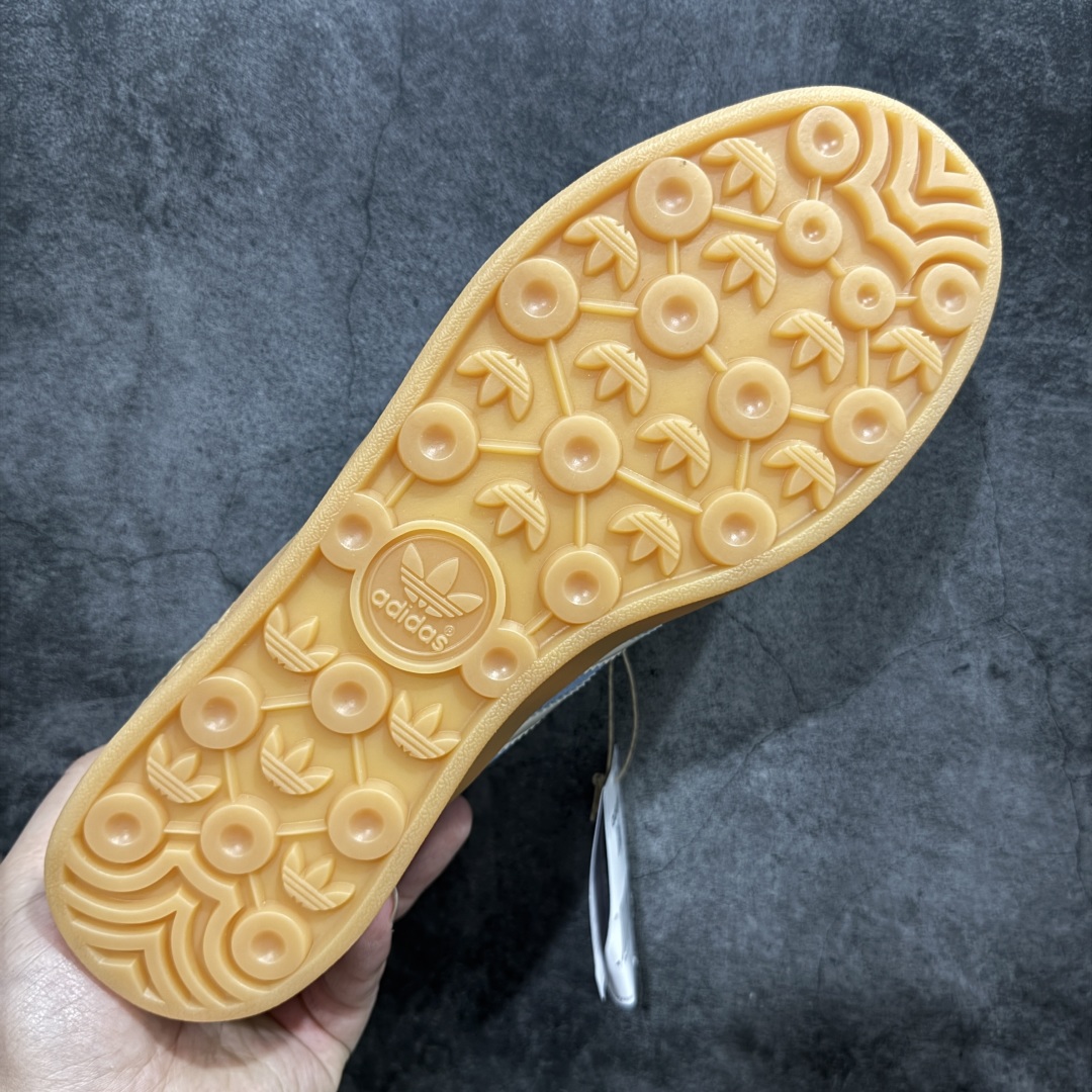 图片[9]-【神版】AD Gazelle Indoor Trainers 羚羊内训系列低帮复古百搭休闲运动德训风板鞋 JR8029 90年代经典的复刻版！自60年代以足球训练鞋面世以来,Gazelle就以其经典设计席卷全球。1991年版本的复刻,再造经典Gazelle。采用皮革打造,搭配浊色细节,让这款经典更加简约。 尺码：36 36⅔ 37⅓ 38 38⅔ 39⅓ 40 40⅔ 41⅓ 42 42⅔ 43⅓ 44 45-选品中心