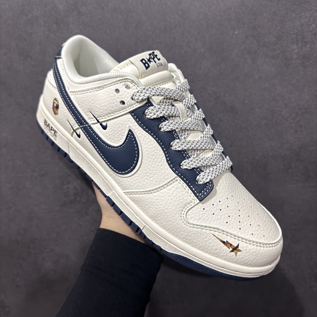 图片[3]-【定制版】Nk SB Dunk Low Bape联名 海军蓝双小勾 周年高端定制 低帮休闲板鞋 XS6089-515  #定制鞋盒 大厂纯原品质出货 超高清洁度 皮料切割干净无任何毛边 细节完美   尺码：36 36.5 37.5 38 38.5 39 40 40.5 41 42 42.5 43 44 44.5 45-选品中心