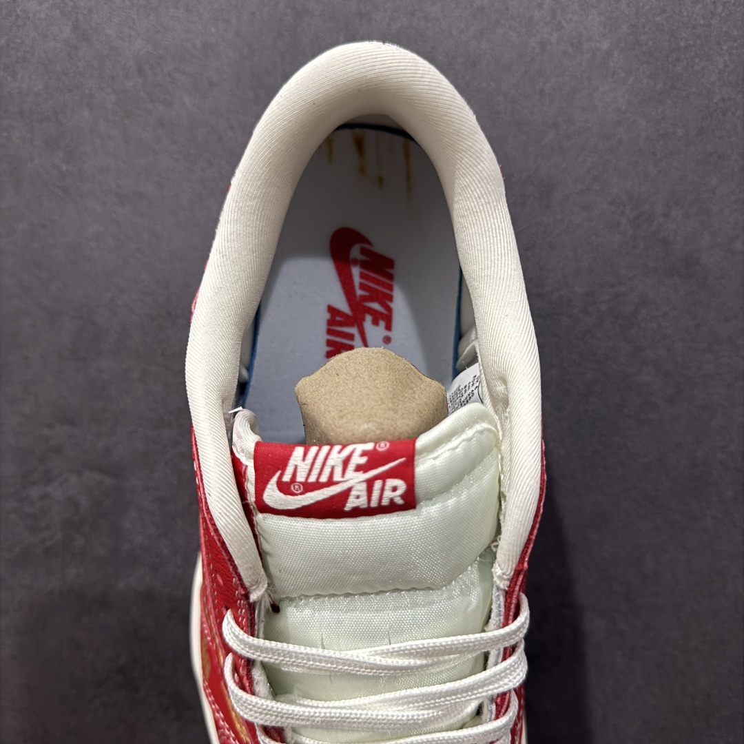 图片[7]-【定制版】Travis Scott x Fragment Design x Air Jordan 1 Low OG SP AJ1 乔1 哪吒联名 魔丸 低帮文化休闲板鞋 XS2025-088  #多方联名合作融合了Travis Scott 独特的音乐风格，藤原浩个性的设计风格以及Jordan品牌的经典元素 使其成为一双具有独特身份和价值的鞋子 清新而立体的外观加上联名标识更突出了其独特身份 这种配色方案显示出活力和时尚感 在视觉上引人注目 鞋身的质感和细腻的细节处理使其显得高端而格调十足 这款“倒钩”联名是设计与创意完美结合 融合多方的个性风格是一款备受瞩目的潮流鞋款  尺码：36 36.5 37.5 38 38.5 39 40 40.5 41 42 42.5 43 44 44.5 45-选品中心