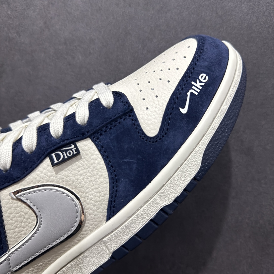 图片[5]-【定制版】Nk SB Dunk Low 迪奥系列 猪八灰勾 周年高端定制 低帮休闲板鞋 KK1333-033  定制鞋盒 大厂纯原品质出货 超高清洁度 皮料切割干净无任何毛边 细节完美   尺码：36 36.5 37.5 38 38.5 39 40 40.5 41 42 42.5 43 44 44.5 45-选品中心