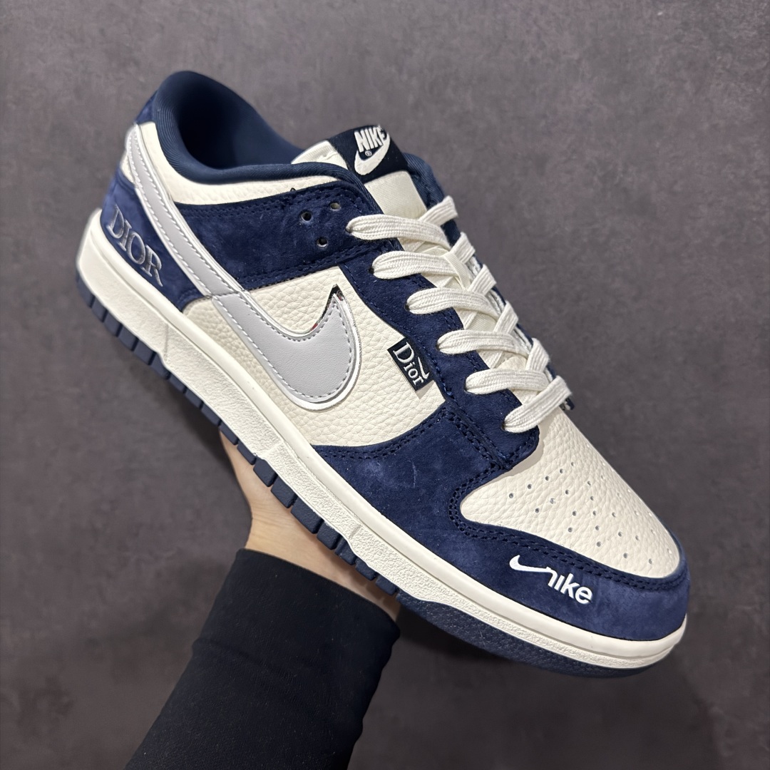 图片[3]-【定制版】Nk SB Dunk Low 迪奥系列 猪八灰勾 周年高端定制 低帮休闲板鞋 KK1333-033  定制鞋盒 大厂纯原品质出货 超高清洁度 皮料切割干净无任何毛边 细节完美   尺码：36 36.5 37.5 38 38.5 39 40 40.5 41 42 42.5 43 44 44.5 45-选品中心